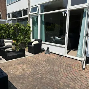 https://apt-amsterdam-beach-17-incl-parking-garden.zandvoort-hotels.com